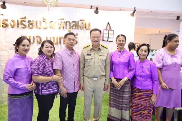 โครงการนนทบุรีน่าอยู่ เฉลิมพระเกียรติ สมเด็จพระนางเจ้าฯ พระบรมราชินี เนื่องในโอกาสวันเฉลิมพระชนมพรรษา 3 มิถุนายน 2568 Big Cleaning Day ภาพที่ 27