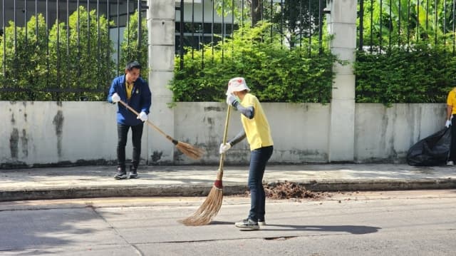 โครงการรณรงค์ส่งเสริมเพื่อรักษาสภาพแวดล้อมภายในตำบล ภาพที่ 10