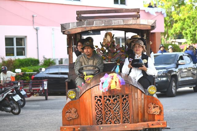 โครงการจัดงานสืบสานประเพณีแห่เทียนพรรษา และสวดมนต์ปฏิบัติธรรม เนื่องในวันอาสาฬหบูชา และวันเข้าพรรษา ประจำปี 2569 ภาพที่ 54
