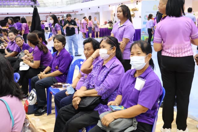 โครงการนนทบุรีน่าอยู่ เฉลิมพระเกียรติ สมเด็จพระนางเจ้าฯ พระบรมราชินี เนื่องในโอกาสวันเฉลิมพระชนมพรรษา 3 มิถุนายน 2568 Big Cleaning Day ภาพที่ 5