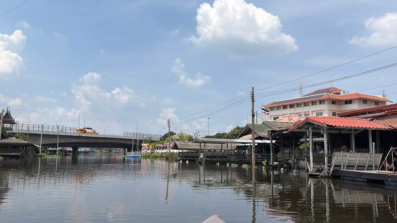 งานป้องกันและบรรเทาสาธารณภัยลงพื้นที่ตรวจระดับน้ำในพื้นที่ ภาพที่ 9