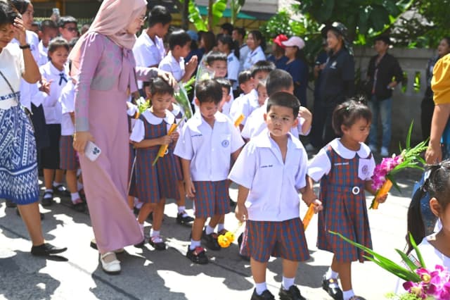 โครงการจัดงานสืบสานประเพณีแห่เทียนพรรษา และสวดมนต์ปฏิบัติธรรม เนื่องในวันอาสาฬหบูชา และวันเข้าพรรษา ประจำปี 2569 ภาพที่ 1