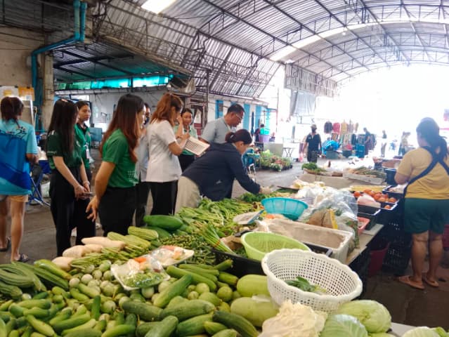 ตรวจตลาดร่วมกับสาธารณสุขอำเภอสาธารณสุขจังหวัด ภาพที่ 5