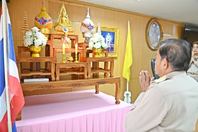 ประชุมสภาองค์การบริหารส่วนตำบลบางรักน้อย สมัยสามัญ สมัยที่ 3 ครั้งที่ 3/2568 ภาพที่ 8