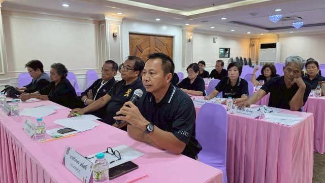 ร่วมทำบันทึกข้อตกลง การประชุมประชาคมการจัดทำแผนพัฒนาท้องถิ่นในเขตพื้นที่ตำบลบางรักน้อยพ.ศ.2571- 2575 ภาพที่ 1