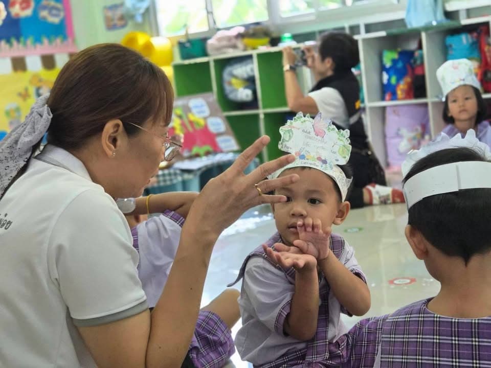 กองทุนพัฒนาเด็กชนบทในพระราชูปถัมภ์ฯ จังหวัดนนทบุรี ลงพื้นที่ตรวจเยี่ยมเด็กเล็ก ณ ศูนย์พัฒนาเด็กเล็กวัดบางรักน้อย ภาพที่ 34