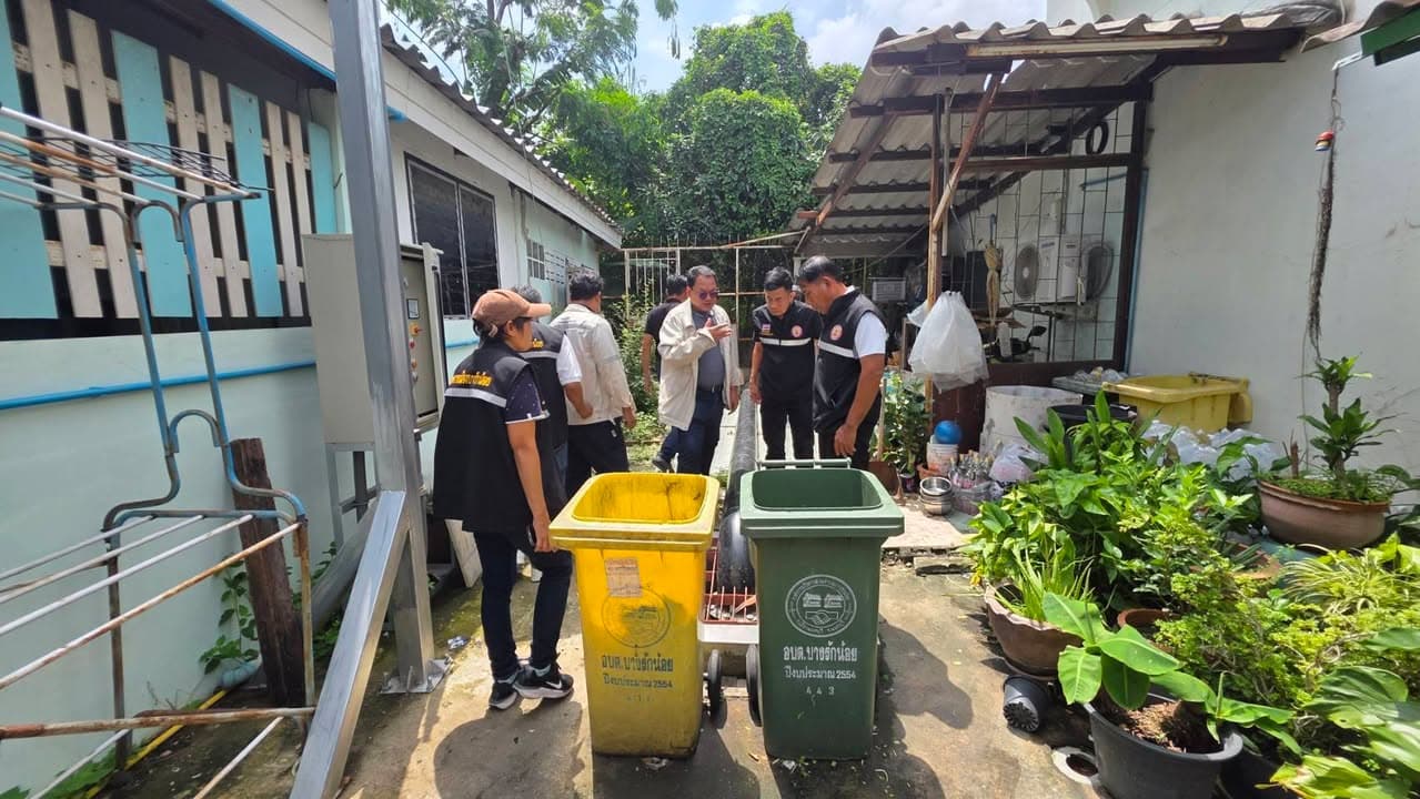 เทศบาลเมืองบางรักน้อยลงพื้นที่ตรวจสอบเครื่องสูบน้ำและท่อระบายน้ำ ภาพที่ 5