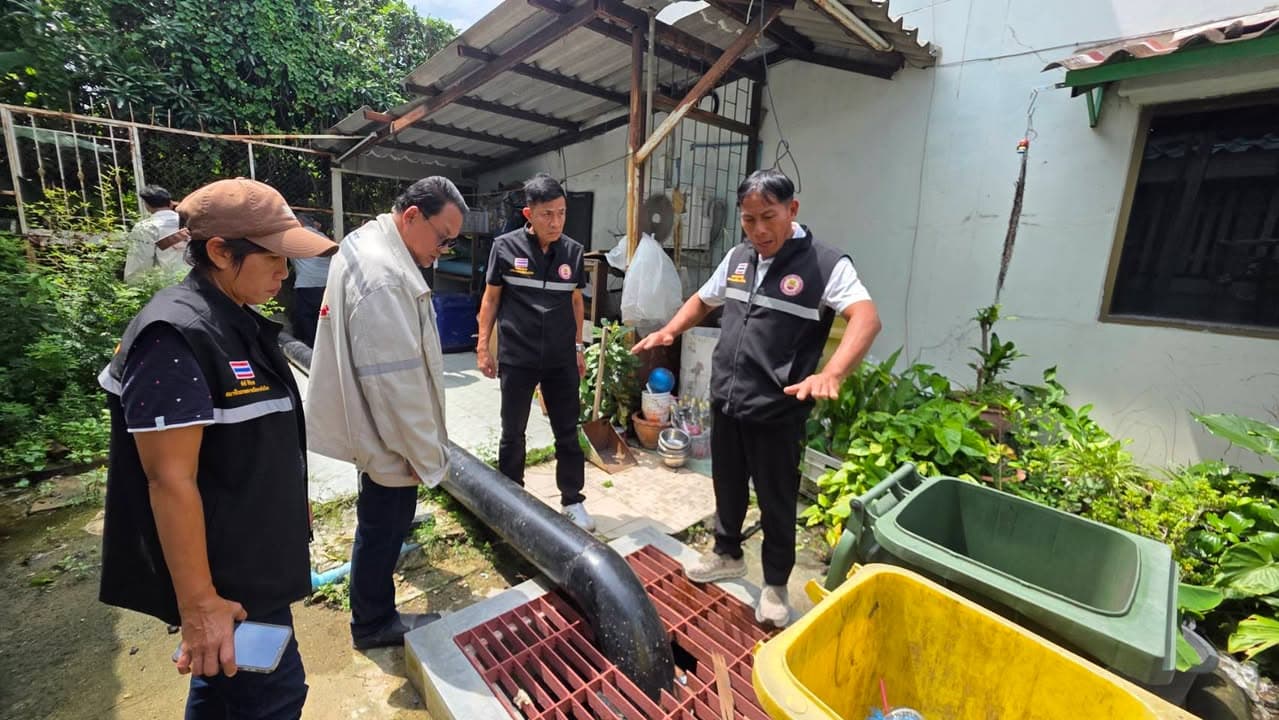 เทศบาลเมืองบางรักน้อยลงพื้นที่ตรวจสอบเครื่องสูบน้ำและท่อระบายน้ำ ภาพที่ 4