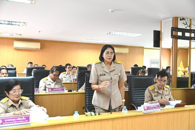 การประชุมสภาเทศบาลเมืองบางรักน้อย เพื่อร่วมพิจารณาร่างเทศบัญญัติงบประมาณรายจ่าย ประจำปีงบประมาณ พ.ศ. 2570 ภาพที่ 5
