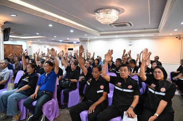การประชุมประชาคมท้องถิ่น (ระดับชุมชน) เพื่อการจัดทำแผนพัฒนาท้องถิ่น ของเทศบาลเมืองบางรักน้อย ครั้งที่ 3/2569 หมู่ที่ 4,5 ภาพที่ 10