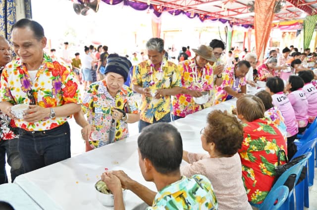 โครงการจัดงานสืบสานประเพณีสงกรานต์ วันครอบครัว และวันผู้สูงอายุ ประจำปี 2568 ภาพที่ 5