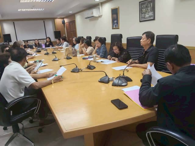 ประชุมคณะกรรมการชมรมผู้สูงอายุ เทศบาลเมืองบางรักน้อย ภาพที่ 2