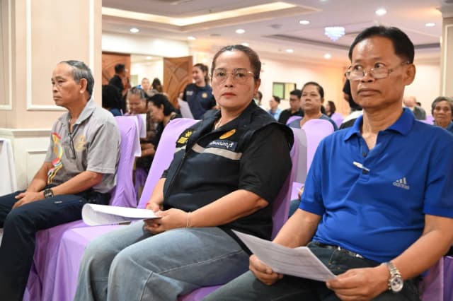 การประชุมประชาคมท้องถิ่น (ระดับชุมชน) เพื่อการจัดทำแผนพัฒนาท้องถิ่น ของเทศบาลเมืองบางรักน้อย ครั้งที่ 3/2569 หมู่ที่ 4,5 ภาพที่ 8