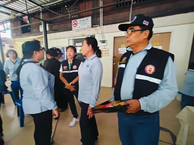 โครงการ"รณรงค์ป้องกันโรคไข้เลือดออก" ณ โรงพยาบาลส่งเสริมสุขภาพตำบลบางรักน้อย หมู่ 3 ภาพที่ 11