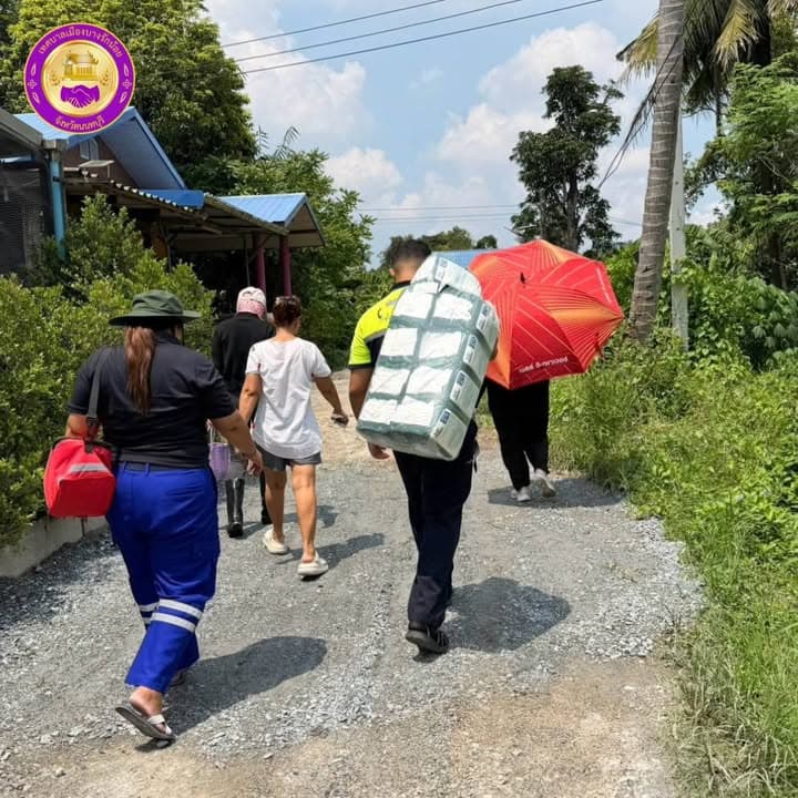 เทศบาลเมืองบางรักน้อยลงพื้นที่มอบผ้าอ้อมผู้ใหญ่แก่ประชาชน ภาพที่ 5