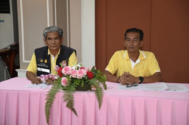 การประชุมหารือและชี้แจงรายละเอียดการยกฐานะและเขต กรณีการจัดตั้งเปลี่ยนแปลงฐานะและเขต จาก "องค์การบริหารส่วนตำบลบางรักน้อย" เป็น "เทศบาลเมืองบางรักน้อย ภาพที่ 6