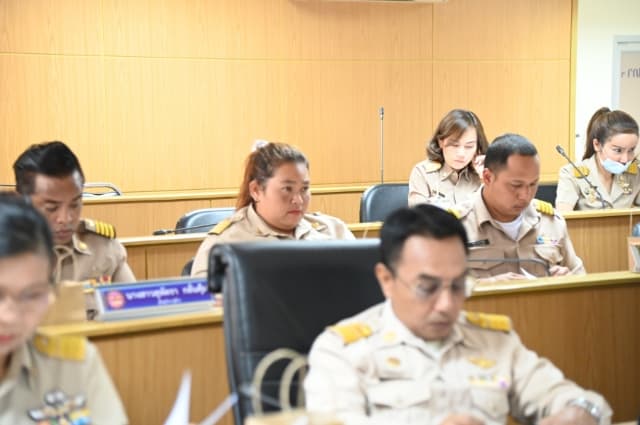 การประชุมสภาองค์การบริหารส่วนตำบลบางรักน้อย สมัยสามัญ สมัยที่ 3 ครั้งที่ 3 ประจำปี พ.ศ.2567 ภาพที่ 24