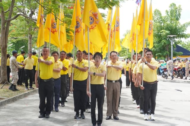 กิจกรรม เดิน วิ่ง ปั่น ธงตราสัญลักษณ์ งานเฉลิมพระเกียรติพระบาทสมเด็จพระเจ้าอยู่หัว ภาพที่ 14