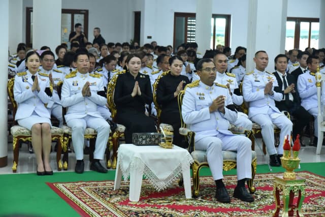 ร่วมพิธีบำเพ็ญกุศลปัณรสมวาร (15 วัน) เพื่ออุทิศถวายเป็นพระราชกุศล แด่สมเด็จพระเจ้าลูกเธอ เจ้าฟ้าพัชรกิติยาภา นเรนทิราเทพยวดี กรมหลวงราชสาริณีสิริพัชร มหาวัชรราชธิดา ภาพที่ 8