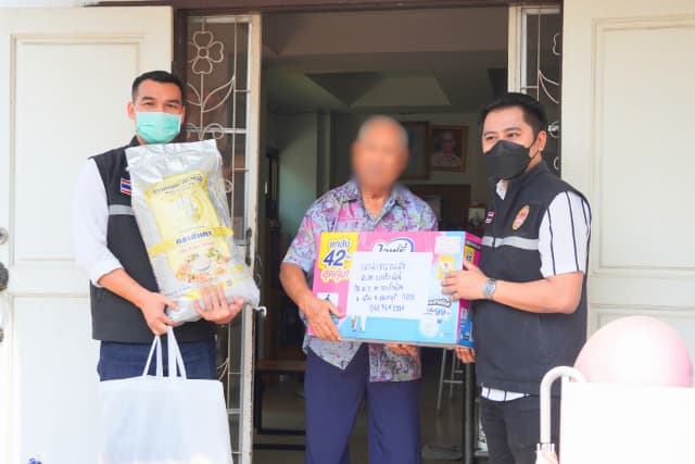 📢 ลงพื้นที่มอบวัสดุอุปกรณ์ที่จำเป็นสำหรับผู้ที่มีภาวะพึ่งพิงในตำบล📢 ภาพที่ 5