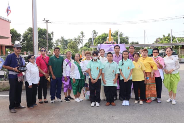 โครงการสืบสานประเพณีแห่เทียน และสวดมนต์ปฏิบัติธรรม เนื่องในวันเข้าพรรษาและวันอาสาฬหบูชา ประจำปี 2568 ระหว่างวันที่ 9 และ 10 กรกฎาคม 2568 ณ วัดบางรักน้อย ภาพที่ 12