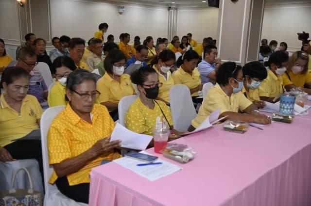 การประชุมหารือและชี้แจงรายละเอียดการยกฐานะและเขต กรณีการจัดตั้งเปลี่ยนแปลงฐานะและเขต จาก "องค์การบริหารส่วนตำบลบางรักน้อย" เป็น "เทศบาลเมืองบางรักน้อย ภาพที่ 3