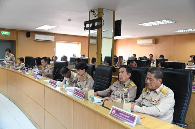 การประชุมสภาเทศบาลเมืองบางรักน้อย สมัยสามัญ สมัยที่ 1 ครั้งที่ 2 ประจำปี 2569 ภาพที่ 3
