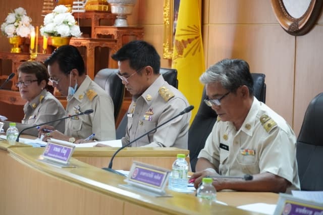 การประชุมสภาองค์การบริหารส่วนตำบลบางรักน้อย สมัยวิสามัญ สมัยที่ 2 ประจำปี 2566 ภาพที่ 5