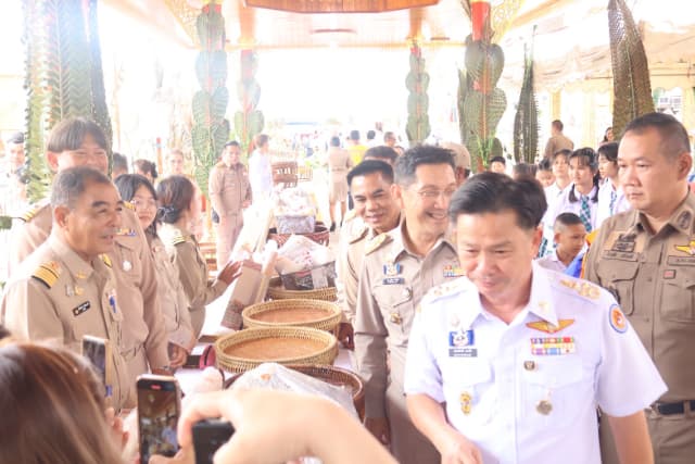โครงการสร้างความปรองดองสมานฉันท์โดยใช้หลักธรรมทางพระพุทธศาสนา"หมู่บ้านศีล 5" ภาพที่ 6