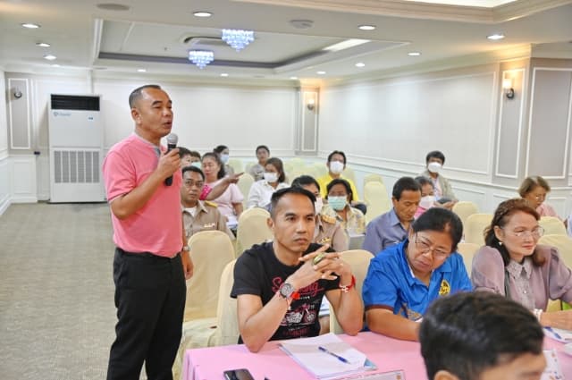 ประชุมคณะกรรมการพัฒนาท้องถิ่นองค์การบริหารส่วนตำบลบางรักน้อย และสัดส่วนประชาคมท้องถิ่น (ระดับตำบล) ภาพที่ 3