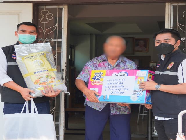 📢 ลงพื้นที่มอบวัสดุอุปกรณ์ที่จำเป็นสำหรับผู้ที่มีภาวะพึ่งพิงในตำบล📢 ภาพที่ 37