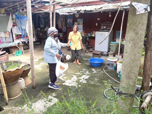 โครงการ"รณรงค์ป้องกันโรคไข้เลือดออก" ณ โรงพยาบาลส่งเสริมสุขภาพตำบลบางรักน้อย หมู่ 6 ภาพที่ 35