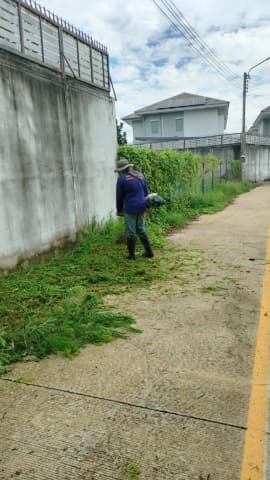 กองสาธารณสุขและสิ่งแวดล้อมได้ดำเนินการปรับปรุงภูมิทัศน์ บริเวณซอยเดชชัย หมู่ที่ 1 ภาพที่ 9