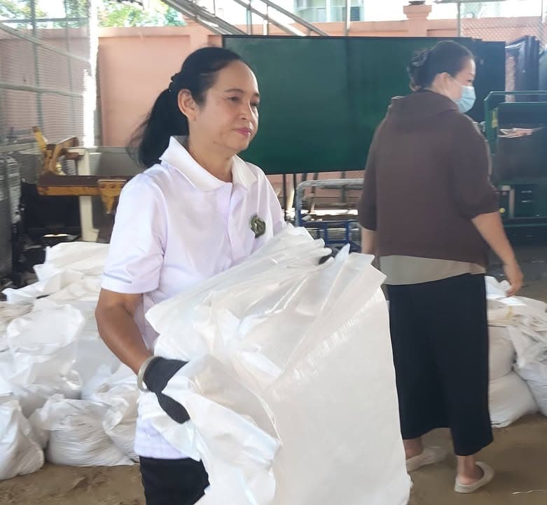 บางรักน้อย เราไม่ทิ้งกัน ภาพที่ 9