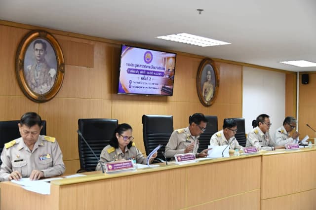 การประชุมสภาเทศบาลเมืองบางรักน้อย สมัยสามัญ สมัยที่ 1 ครั้งที่ 2 ประจำปี 2569 ภาพที่ 25