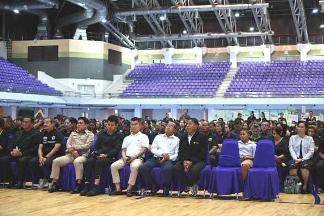 โครงการยกระดับปรับภูมิทัศน์เมืองนนทบุรีสู่เมืองน่าอยู่ "Nonthaburi Nice City" ภายใต้แผนปฏิบัติการจัดการขยะมูลฝอยชุมชน "จังหวัดสะอาด" ณ องค์การบริหารส่วนจังหวัดนนทบุรี ภาพที่ 6