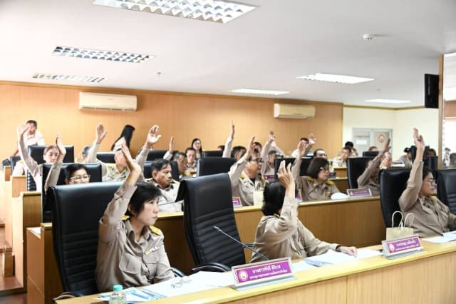 การประชุมสภาเทศบาลเมืองบางรักน้อย สมัยสามัญ สมัยที่ 1 ครั้งที่ 2 ประจำปี 2569 ภาพที่ 31