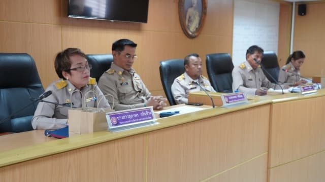การประชุมสภาองค์การบริหารส่วนตำบลบางรักน้อย สมัยสามัญ สมัยที่ 3 ครั้งที่ 3 ประจำปี พ.ศ.2567 ภาพที่ 12