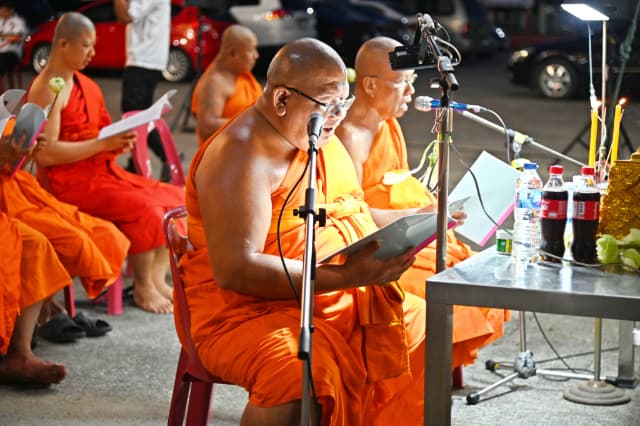 โครงการสืบสานประเพณีแห่เทียน และสวดมนต์ปฏิบัติธรรม เนื่องในวันเข้าพรรษาและวันอาสาฬหบูชา ประจำปี 2568 ภาพที่ 29