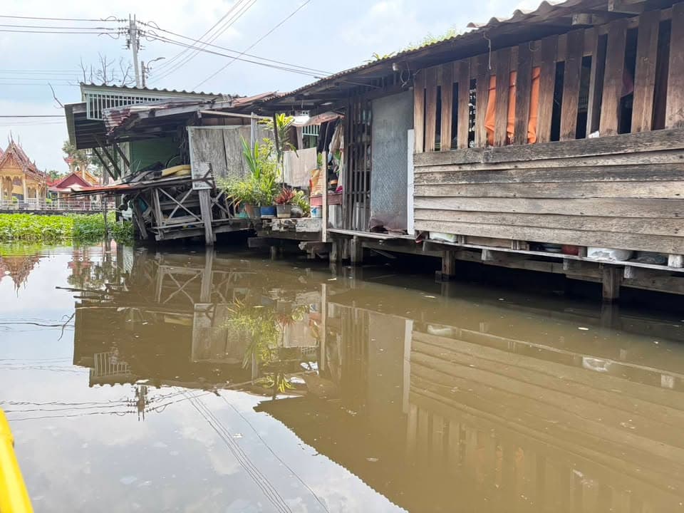 งานป้องกันและบรรเทาสาธารณภัยลงพื้นที่ตรวจระดับน้ำในพื้นที่ ภาพที่ 7
