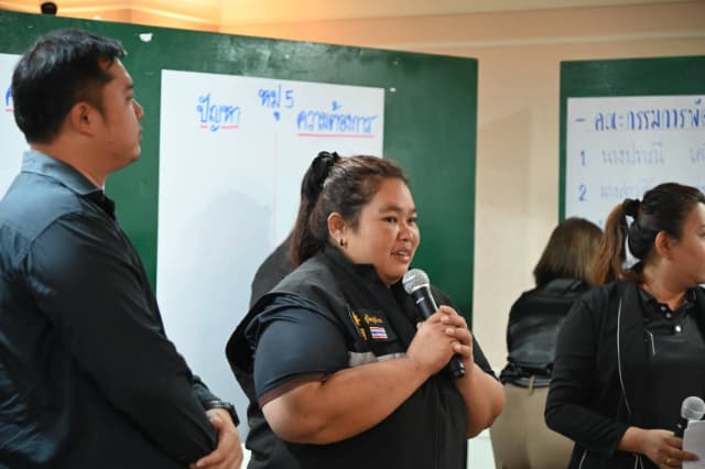 การประชุมประชาคมท้องถิ่น (ระดับชุมชน) เพื่อการจัดทำแผนพัฒนาท้องถิ่น ของเทศบาลเมืองบางรักน้อย ครั้งที่ 3/2569 หมู่ที่ 4,5 ภาพที่ 18