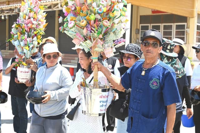 โครงการจัดงานสืบสานประเพณีแห่เทียนพรรษา และสวดมนต์ปฏิบัติธรรม เนื่องในวันอาสาฬหบูชา และวันเข้าพรรษา ประจำปี 2569 ภาพที่ 37