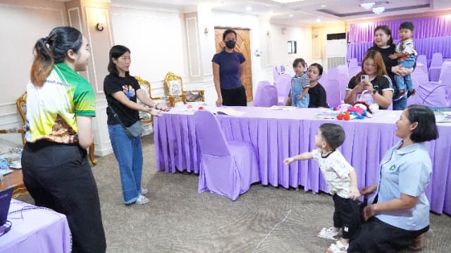 โครงการ"เริ่มต้นที่พ่อแม่ หยุดให้จอเลี้ยงลูก" ศูนย์พัฒนาเด็กเล็กป่าไม้อุทิศ๙ ภาพที่ 36