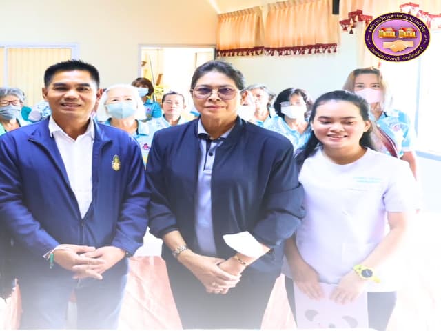 โครงการอบรมให้ความรู้เรื่องพอกเข่าลดปวดข้อเข่าด้วยศาสตร์การแพทย์แผนไทย เพื่อลดอาการปวดข้อเข่าอย่างปลอดภัยและยั่งยืน ภาพที่ 2
