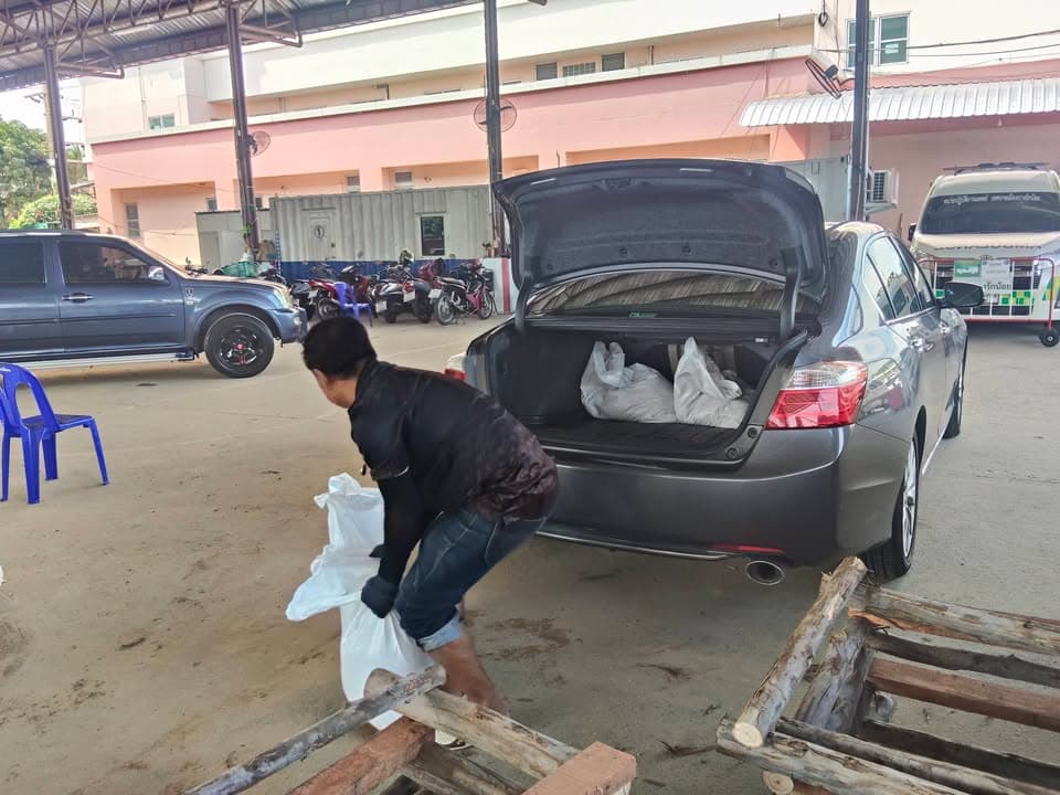 บางรักน้อย เราไม่ทิ้งกัน ภาพที่ 26