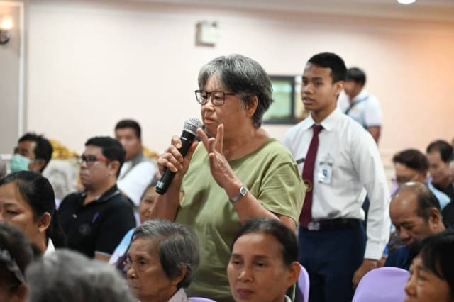 การประชุมประชาคมท้องถิ่น (ระดับชุมชน) เพื่อการจัดทำแผนพัฒนาท้องถิ่น ของเทศบาลเมืองบางรักน้อย ครั้งที่ 3/2569 หมู่ที่ 4,5 ภาพที่ 12