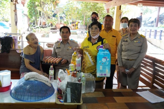 กิจกรรมสนับสนุนผ้าอ้อมผู้ใหญ่ ประจำปี 2567 ในตำบลบางรักน้อย ภาพที่ 4