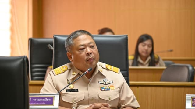 ประชุมสภาองค์การบริหารส่วนตำบลบางรักน้อย สมัยสามัญ สมัยที่ 2 ครั้งที่ 2/2567 ภาพที่ 4