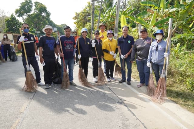 โครงการรณรงค์ส่งเสริมเพื่อรักษาสภาพแวดล้อมภายในตำบล บริเวณซอยแผ่นดินธรรม แผ่นดินทอง ภาพที่ 5