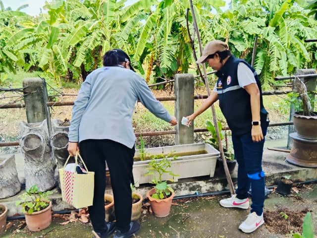 โครงการ"รณรงค์ป้องกันโรคไข้เลือดออก" ณ โรงพยาบาลส่งเสริมสุขภาพตำบลบางรักน้อย หมู่ 3 ภาพที่ 27